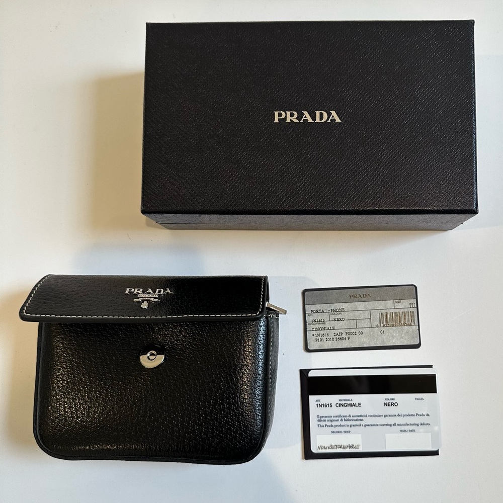 Prada Wallet Perfect Condition - image 5